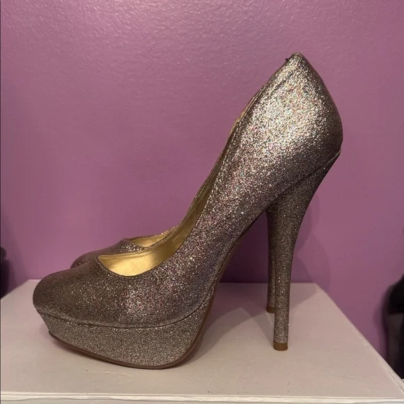 Forever 21 Sparkling Glitter Heels - Picture 4 of 9
